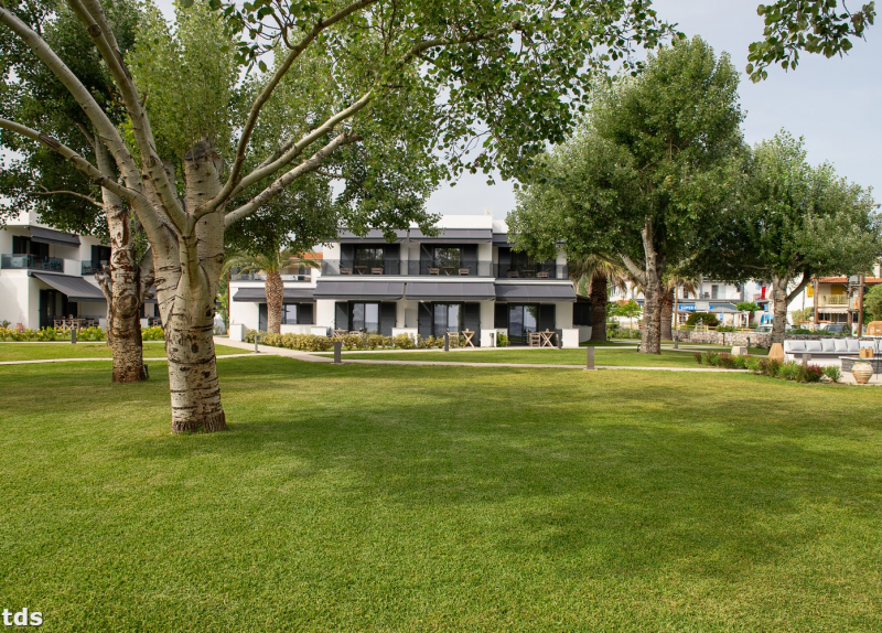 exterior view and location