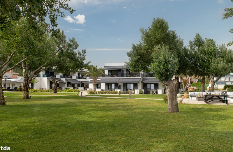 exterior view and location