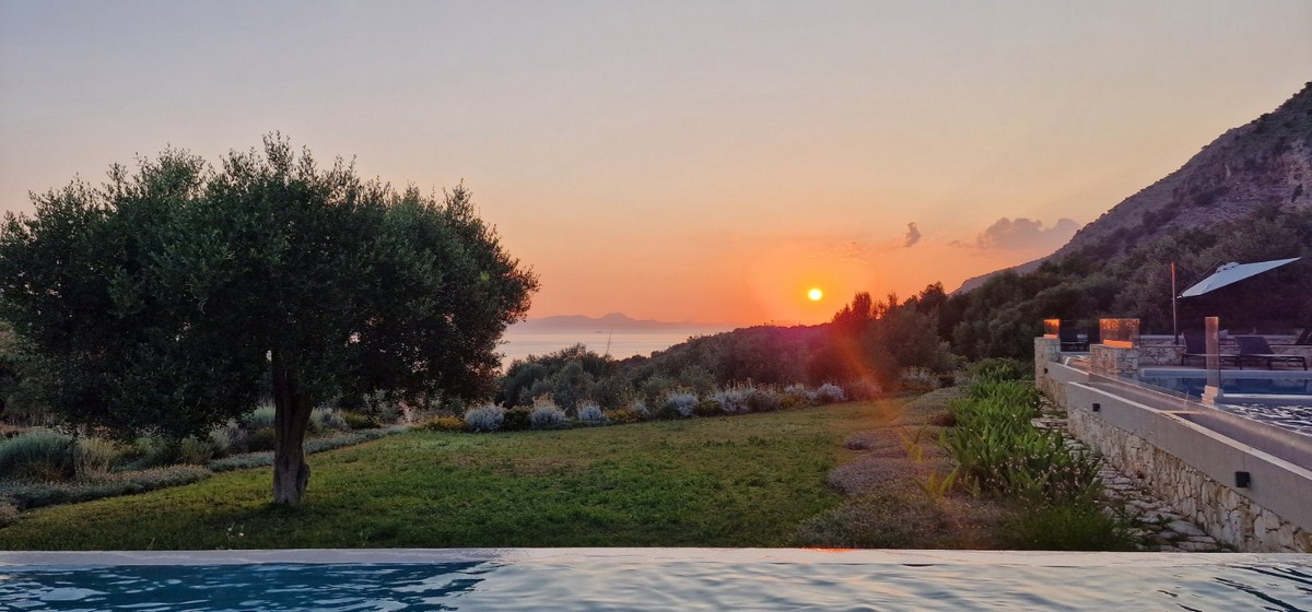 Five Villas in Plataria
