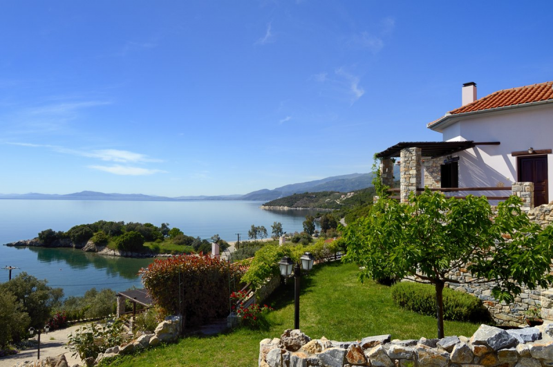 Villa Anthyllion # Pansedes flat on the right
